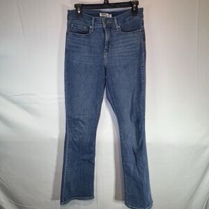 Levis Signature Gold Totally Shaping Bootcut Jeans Womens 8M 29x32 Stretch